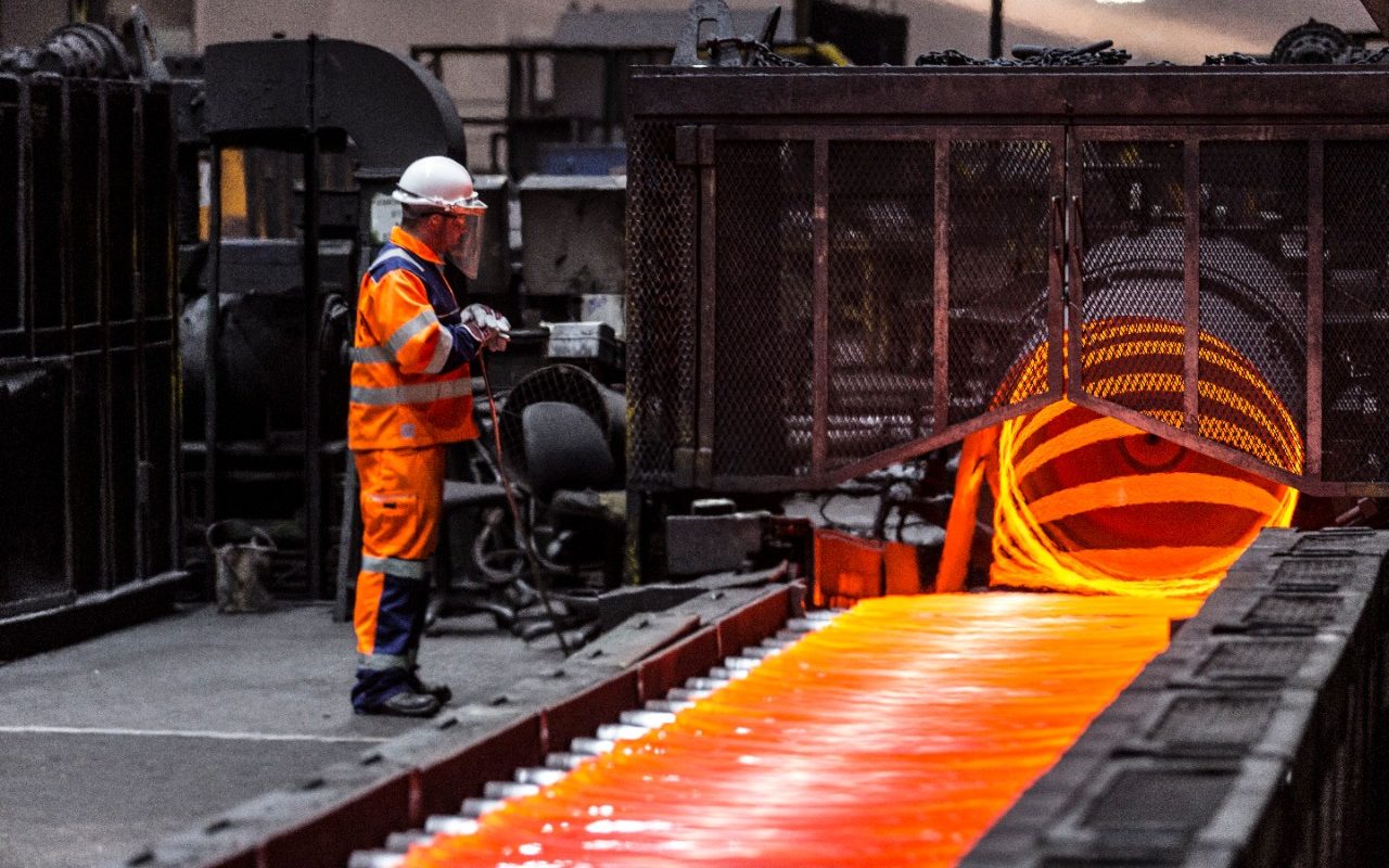 Customized Immersive Safety Experience Hall for Metallurgical Mines
